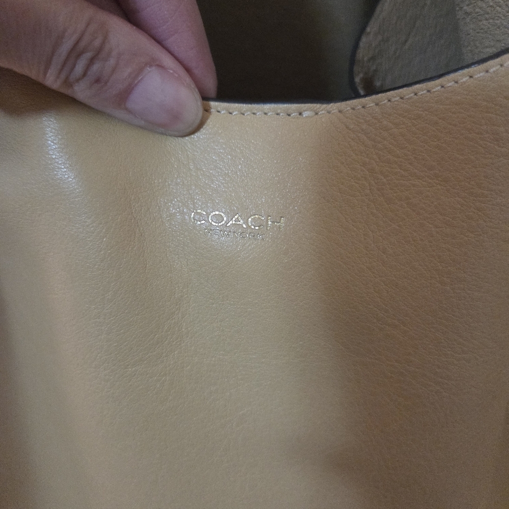 Coach Brooklyn 39 Tan - Picture 2 of 9